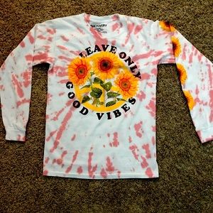 Tie die long sleeve tee. NWT. Size Small
